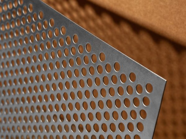 corte-laser-de-metal-en-barcelona