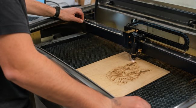 grabado láser madera Barcelona